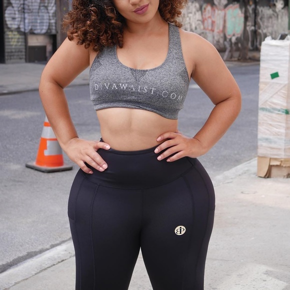 NAVY BLUE Brand New compression capri - Picture 1 of 8